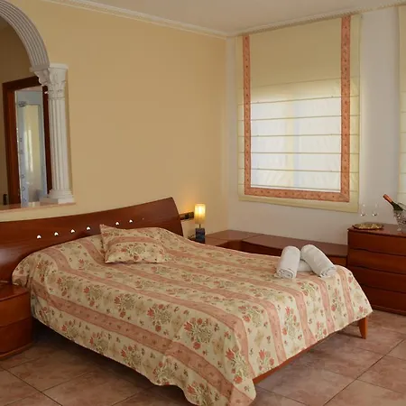 Villa Canyelles *