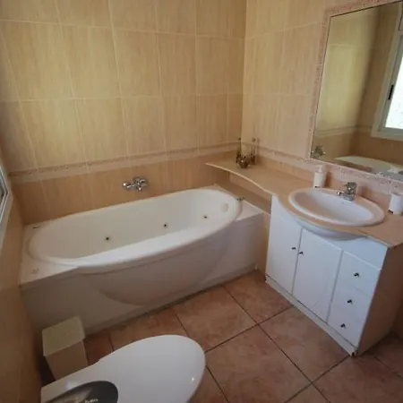 Villa Canyelles *